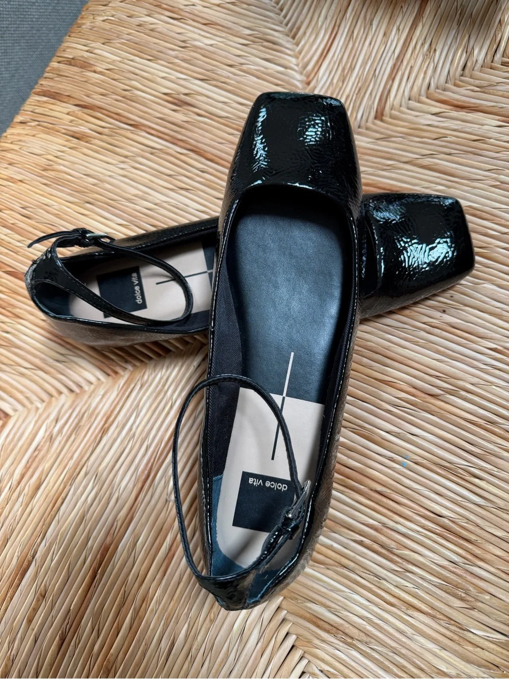 Dolce Vita Black Patent Square-Toe Ankle Strap Flats Size 9